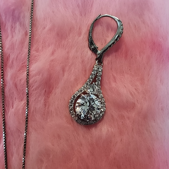 NWOT CZ Necklace and leverback drop earrings - Picture 5 of 12